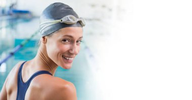 Beyaz bulanıklığın üzerinde gülümseyen kadın yüzücü kompozisyonu. spor, fitness ve aktif yaşam tarzı konsepti dijital olarak oluşturulmuş görüntü.