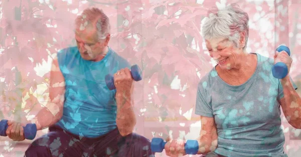 Samenstelling Van Senior Paar Oefenen Glimlachen Herfst Gebladerte Gezond Actief — Stockfoto