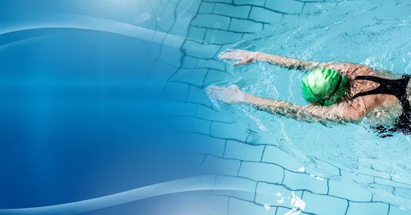 女子游泳运动员在游泳池中游泳的构成 在蓝色背景上有复制空间 健身和积极生活方式概念数字生成的形象 — 图库照片
