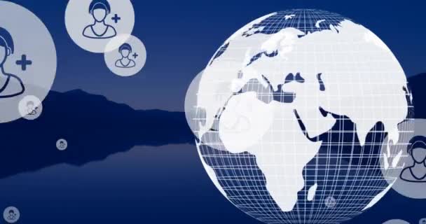Анимация Икон Людей Глобуса Вращающихся Вокруг Ландшафта Глобальные Путешествия Соединения — стоковое видео