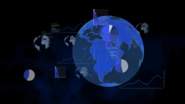 Zusammensetzung Der Datenverarbeitung Auf Bildschirmen Über Dem Globus Globale Verbindungen — Stockvideo