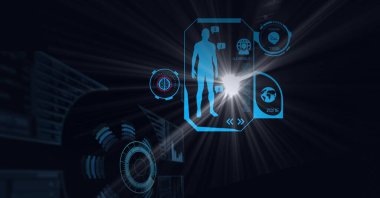 Kapsam taraması, insan vücudu ve ekrandaki bilimsel veri işleme bileşimi. küresel bilim, teknoloji ve dijital arayüz kavramı dijital olarak oluşturulmuş görüntü.