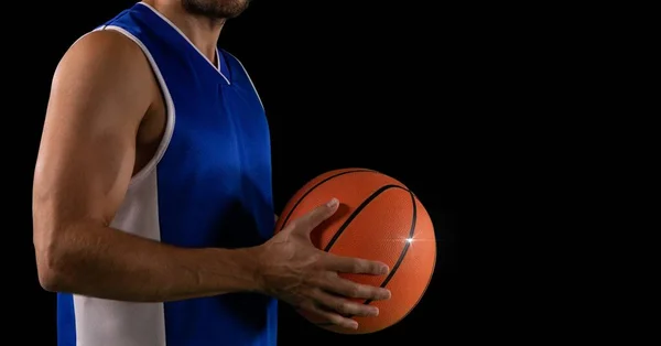 Samenstelling Van Het Middendeel Van Mannelijke Basketbalspeler Met Bal Kopieer — Stockfoto