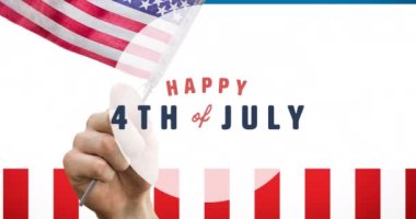 Amerikan bayrağı taşıyan kişi yerine 4 Temmuz 'daki mutlu mesajların animasyonu. Vatanseverlik, bağımsızlık ve kutlama konsepti dijital olarak oluşturulmuş video.