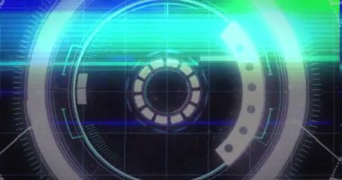 Işık izlerinin dijital animasyonu ve siyah zemin üzerindeki yuvarlak neon tarayıcıya karşı arıza etkisi. doku ve tasarım ile teknoloji arkaplanı