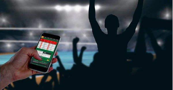 Zusammensetzung Des Menschen Smartphone Mit Sport App Über Fans Sportstadion — Stockfoto