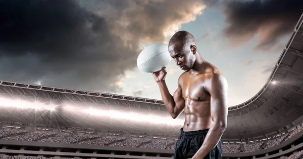 Jogador Rugby Masculino Sem Camisa Afro Americano Segurando Uma Bola — Fotografia de Stock