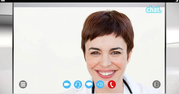 Sammansättning Kvinnliga Läkare Ler Video Samtal Gränssnittet Skärmen Kommunikation För — Stockfoto