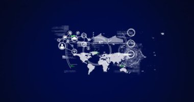 Dünya haritası üzerinde dürbün taraması, bağlantı ağı ve veri işleme animasyonu. küresel teknoloji, dijital arayüz ve veri işleme kavramı dijital olarak oluşturulmuş video.