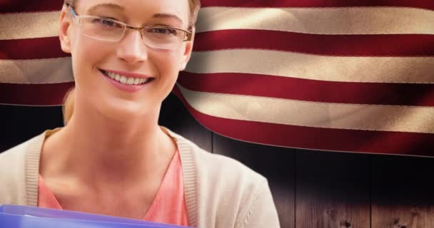 Animación Una Estudiante Sonriendo Sobre Bandera Americana Patriotismo Educación Celebración — Vídeos de Stock