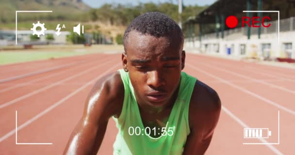 Animazione Interfaccia Digitale Con Schermo Registrazione Atleta Afroamericano Che Pulisce — Video Stock