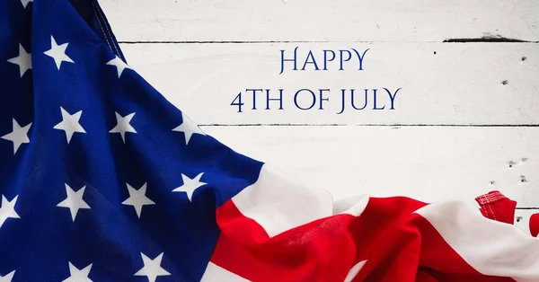 Gelukkige Onafhankelijkheidsdag Tekst Zwaaiende Amerikaanse Vlag Tegen Houten Achtergrond Amerikaanse — Stockfoto