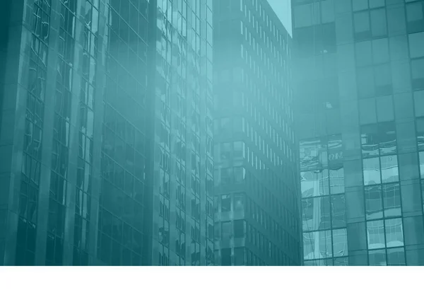 城市中现代办公大楼的蓝色色调的组合 商界与发展概念数码图像 — 图库照片