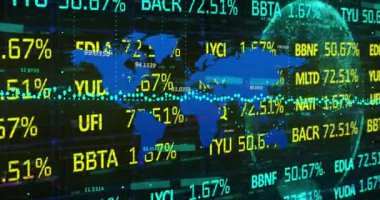 Dünya haritası ve dünya haritası ile değişen numaraların animasyonu ve veri işleme. küresel veri işleme ve dijital arayüz konsepti dijital olarak oluşturulmuş video.