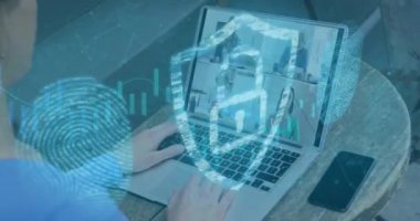 Bilgisayardaki görüntülerde asma kilit ve biyometrik parmak izlerinin canlandırılması. küresel internet güvenliği, bağlantılar ve dijital arayüz konsepti dijital olarak oluşturulmuş video.