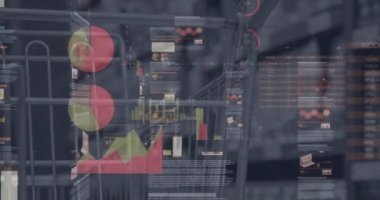 Alışveriş arabasında istatistik ve finansal veri işleme animasyonu. küresel iş, veri işleme ve teknoloji konsepti dijital olarak oluşturulmuş video.