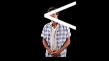 Matematiksel denklemlerin animasyonu, stresli insan düşüncesinin üstünde. küresel öğrenme, bilim, veri işleme, teknoloji ve bağlantı konsepti dijital olarak oluşturulmuş video.