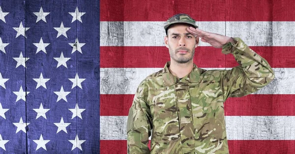 Composición Del Soldado Masculino Saludando Sobre Bandera Americana Patriotismo Americano — Foto de Stock