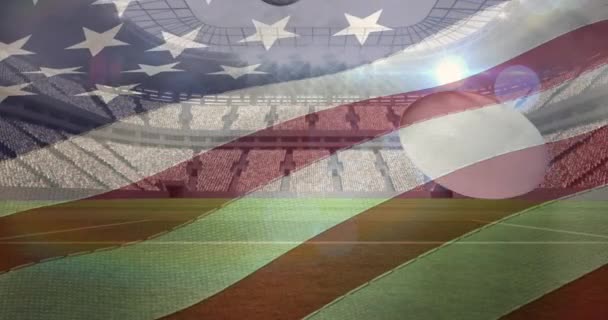 Amerikai Zászlót Lengetve Több Rögbi Labda Felett Amik Sportstadionnak Esnek — Stock videók