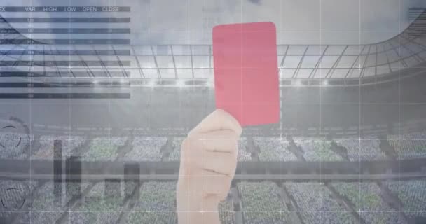 Processamento Dados Estatísticos Contra Mão Segurando Cartão Vermelho Contra Estádio — Vídeo de Stock