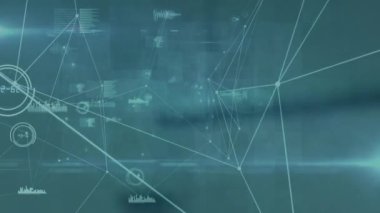 Mavi arkaplan üzerinde ışıldayan noktalarla bağlantı ağının animasyonu. küresel bağlantılar, teknoloji ve dijital arayüz konsepti dijital olarak oluşturulmuş video.