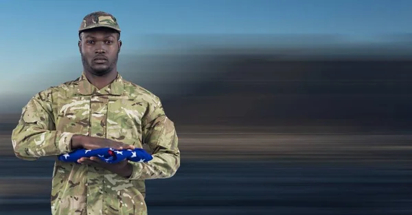 국기를 군인의 애국심 독립심 개념은 디지털로 만들어 이미지 — 스톡 사진