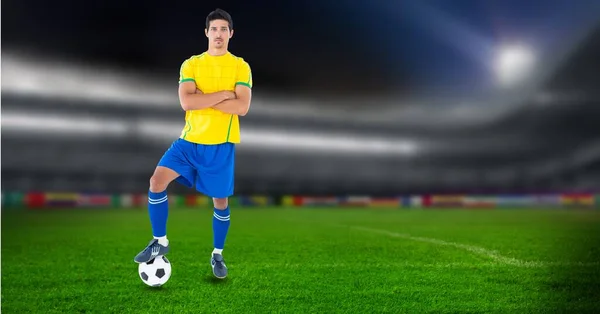 Composição Jogador Futebol Masculino Jogando Futebol Estádio Conceito Desporto Competição — Fotografia de Stock