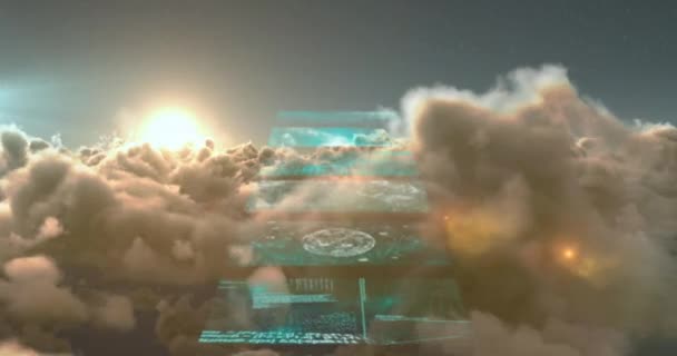 Animation Der Datenverarbeitung Auf Digitalen Bildschirmen Über Wolken Globale Verbindungen — Stockvideo