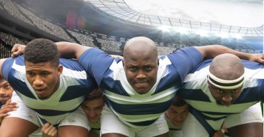 Stadyumda kucaklaşan bir grup erkek rugby oyuncusu. spor ve yarışma konsepti dijital olarak oluşturulmuş görüntü.