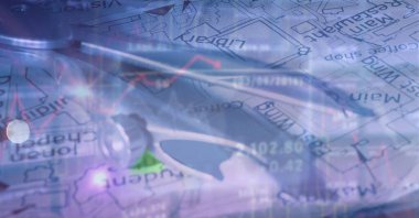 Haritanın üzerindeki pusula bileşimi. küresel iş, dijital arayüz, teknoloji ve ağ konsepti dijital olarak oluşturulmuş görüntü.