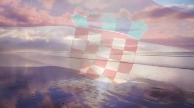 Güneşli sahil kenarında dalgalanan Hırvat bayrağının animasyonu. Vatanseverlik, yaz ve tatil konsepti dijital olarak oluşturulmuş video.