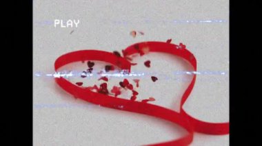 Kırmızı kurdele şeklinde, beyaz arka planda kırmızı kalplerle oynanan oyun arayüzü kalp animasyonu. Sevgililer Günü, aşk ve romantizm konsepti dijital olarak oluşturulmuş video.