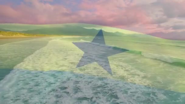 Animace Ghanské Vlajky Vlnící Nad Slunným Mořem Patriotismus Letní Prázdninový — Stock video