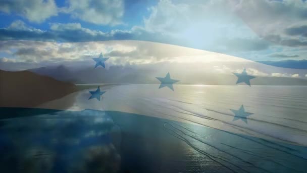 Animace Honduraské Vlajky Vlnící Nad Slunným Mořem Patriotismus Letní Prázdninový — Stock video