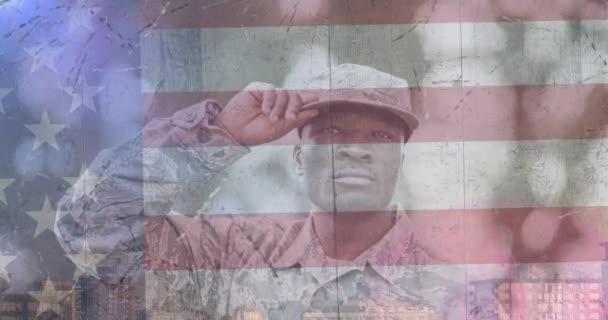 Animering Manliga Soldater Saluterar Över Amerikansk Flagga Patriotism Väpnade Styrkor — Stockvideo