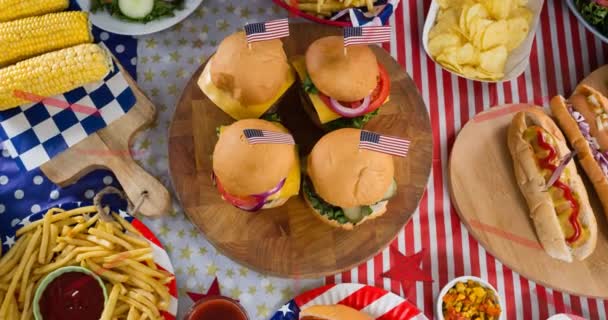 Animazione Hamburger Hot Dog Fast Food Con Bandiere Americane Patriottismo — Video Stock