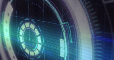 Işık izlerinin dijital görüntüsü ve siyah zemin üzerindeki yuvarlak neon tarayıcıya karşı arıza etkisi. doku ve tasarım ile teknoloji arkaplanı