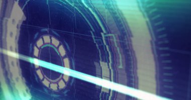 Işık izlerinin dijital görüntüsü ve siyah zemin üzerindeki yuvarlak neon tarayıcıya karşı arıza etkisi. doku ve tasarım ile teknoloji arkaplanı