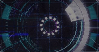 Işık izlerinin dijital görüntüsü ve siyah zemin üzerindeki yuvarlak neon tarayıcıya karşı arıza etkisi. doku ve tasarım ile teknoloji arkaplanı