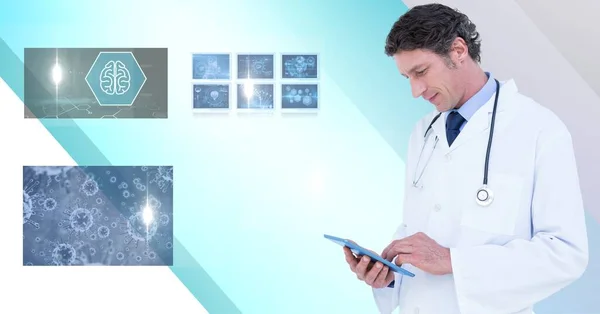 Kaukázusi Férfi Orvos Digitális Tablettát Használ Többszörös Képernyő Ellen Orvosi — Stock Fotó