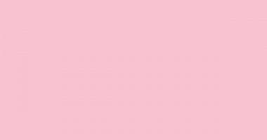 Pembe arka planda beyaz yuvarlak pankartın üzerinde mezun olmuş erkek ikonunun dijital animasyonu. Okula ve eğitim konseptine dönüş