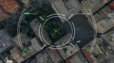 Şehir manzarası üzerindeki tarama alanının animasyonu. küresel iş, dijital arayüz, teknoloji ve ağ konsepti dijital olarak oluşturulmuş video.