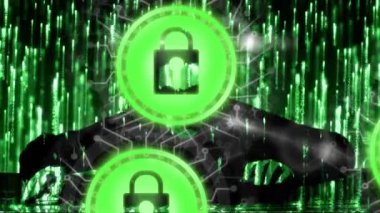 İkili kodlama ve hacker üzerinden asma kilit güvenlik simgeleriyle bağlantı ağının animasyonu. küresel internet güvenliği, dijital arayüz, teknoloji ve bağlantılar konsepti dijital olarak oluşturulmuş video