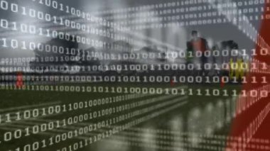 Futbol oyuncuları üzerinde ikili kodlama ve veri işleme animasyonu. global spor, dijital arayüz, teknoloji ve ağ konsepti dijital olarak oluşturulmuş video.