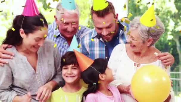 Animação Confetes Caindo Sobre Família Divertindo Festa Aniversário Conceito Infância — Vídeo de Stock