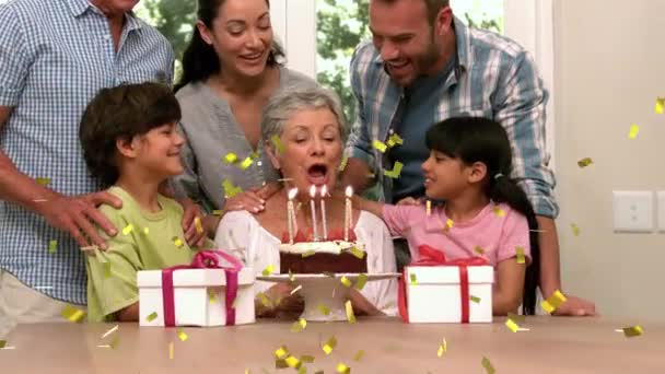 Animação Confetes Caindo Sobre Família Divertindo Festa Aniversário Conceito Infância — Vídeo de Stock