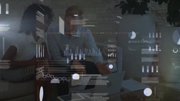 Animación Estadísticas Procesamiento Datos Sobre Gente Negocios Usando Laptop Negocio — Vídeos de Stock