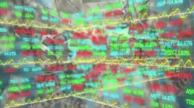 Amerikan dolarlarıyla finansal veri işleme animasyonu. küresel iş, dijital arayüz, teknoloji ve ağ konsepti dijital olarak oluşturulmuş video.