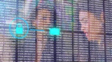 Veri işleme ve iş adamlarının üzerine üç dijital simge dizisinin animasyonu. küresel iş, dijital arayüz, teknoloji ve ağ konsepti dijital olarak oluşturulmuş video.