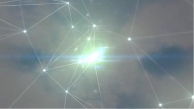 Gökyüzü üzerindeki bağlantı ağının animasyonu. küresel bağlantılar, dijital arayüz, teknoloji ve ağ konsepti dijital olarak oluşturulmuş video.